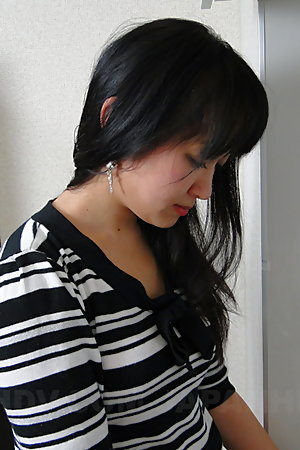 Hot Asian Risa Kurokawa takes panties off