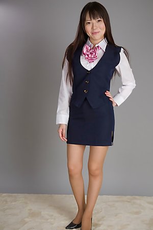 Horny schoolgirl Yuma Miyazaki shows off her feet before using a vibrator on cam