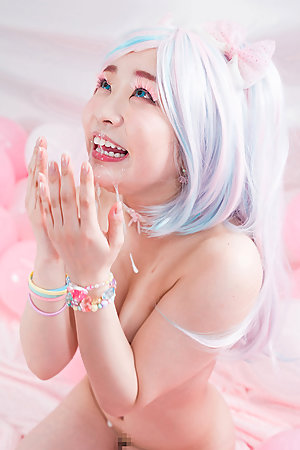 Ai Minano Begs For A Creamy Bukkake