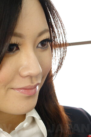 Office lady Ritsuko Tachibana gets horny at the office